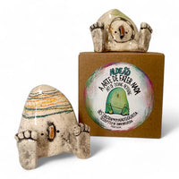 NÃO SOU RITA - 'Doing Nothing' Ceramic Art