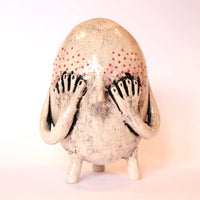 NÃO SOU RITA - 'Eggypop Shy' Ceramic Art