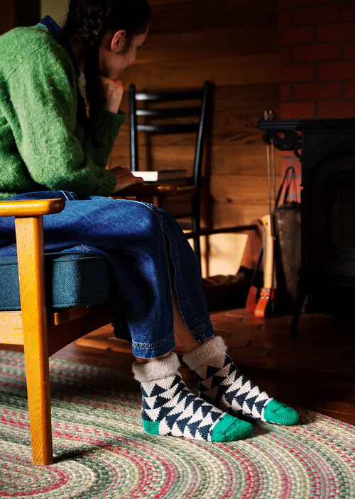 ROTOTO - Comfy Room 'Indoor Socks' - Charcoal/ Green