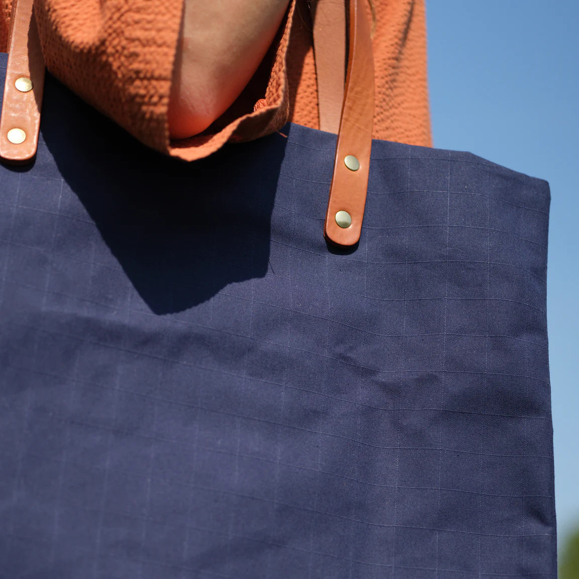 Kate Sheridan - Grid Midi Tote Bag - Navy