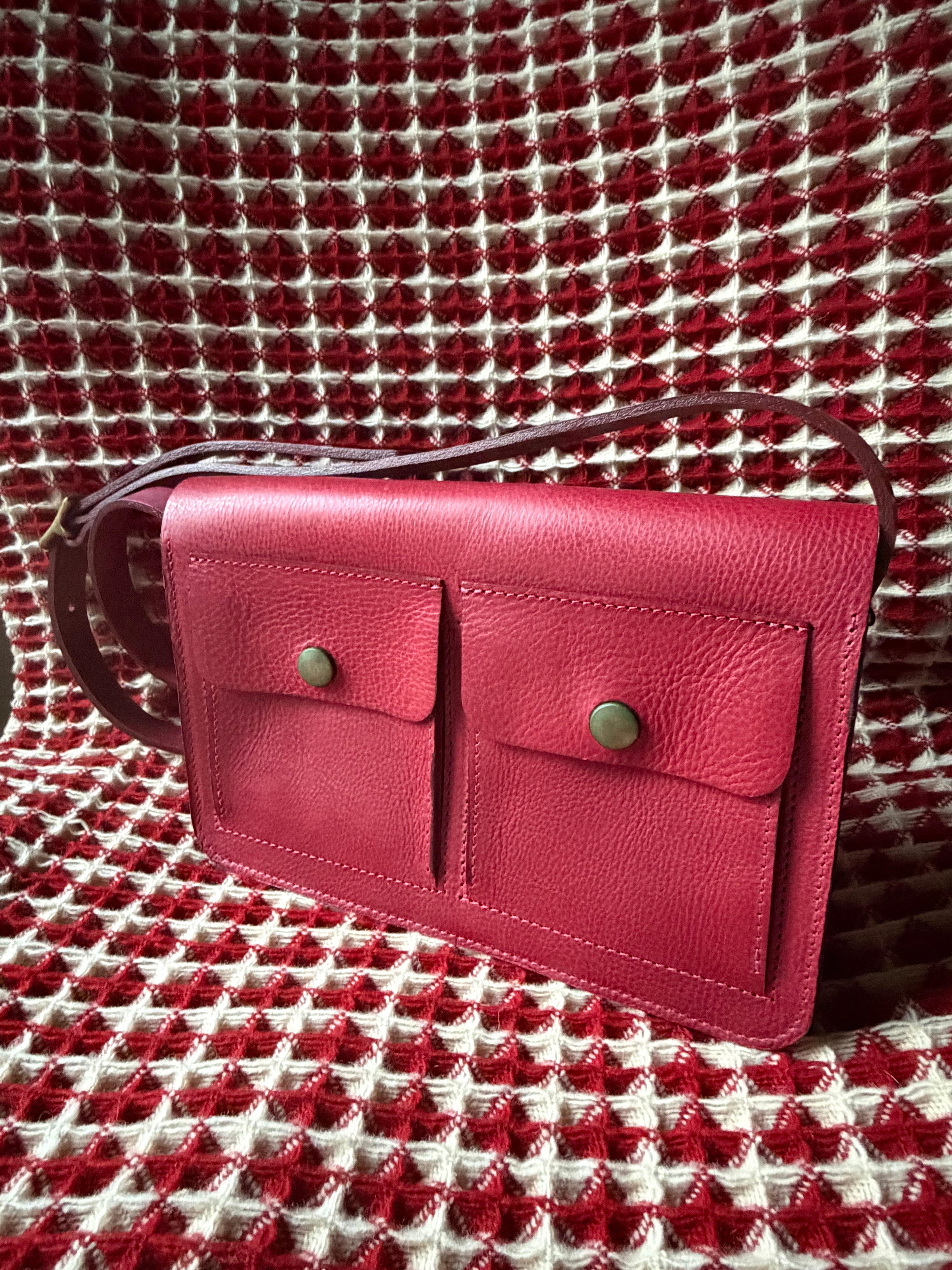 Kate Sheridan - Flip Bag - Beetroot