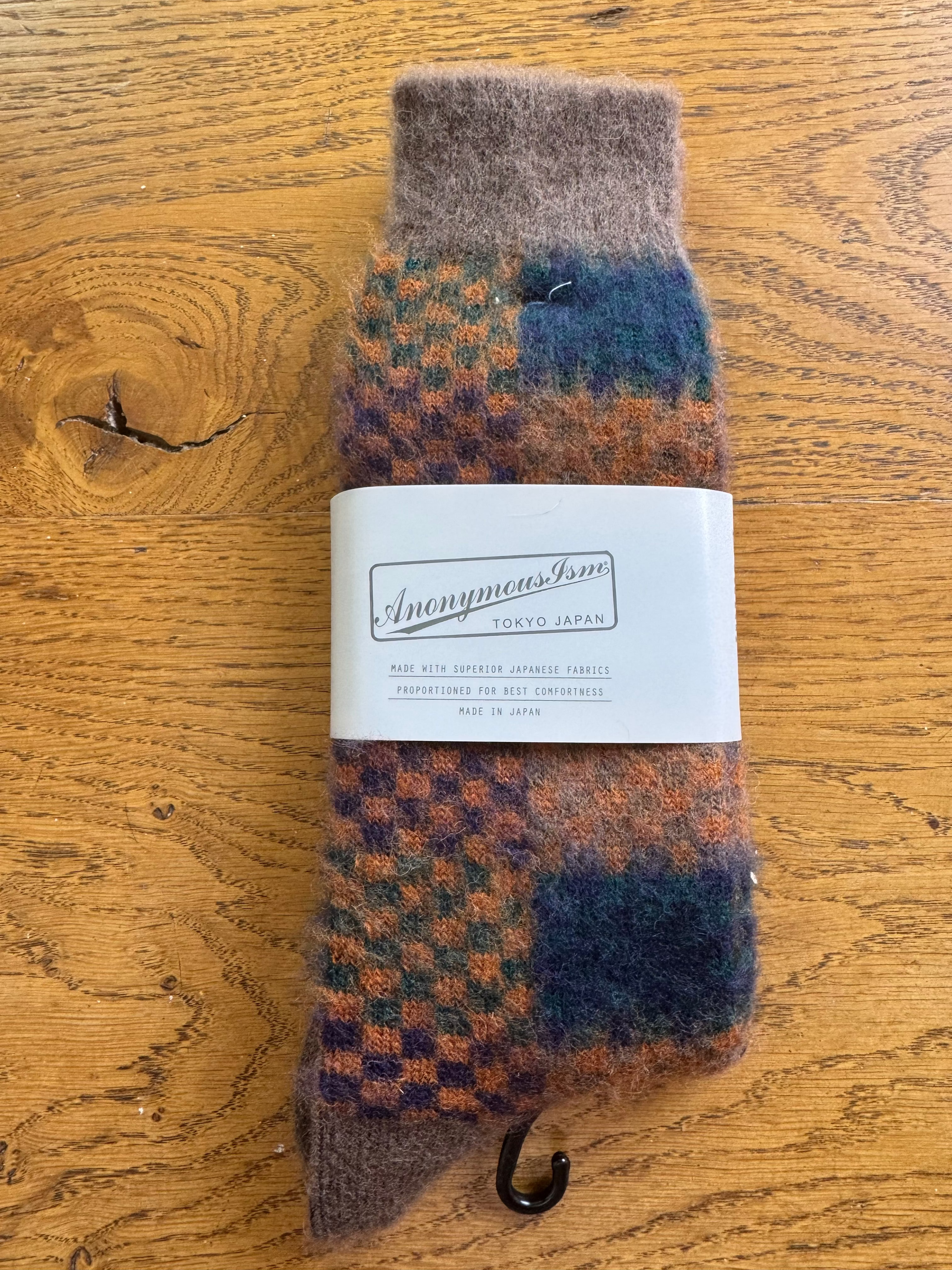 ANONYMOUS ISM - Napping Checker Socks - Brown
