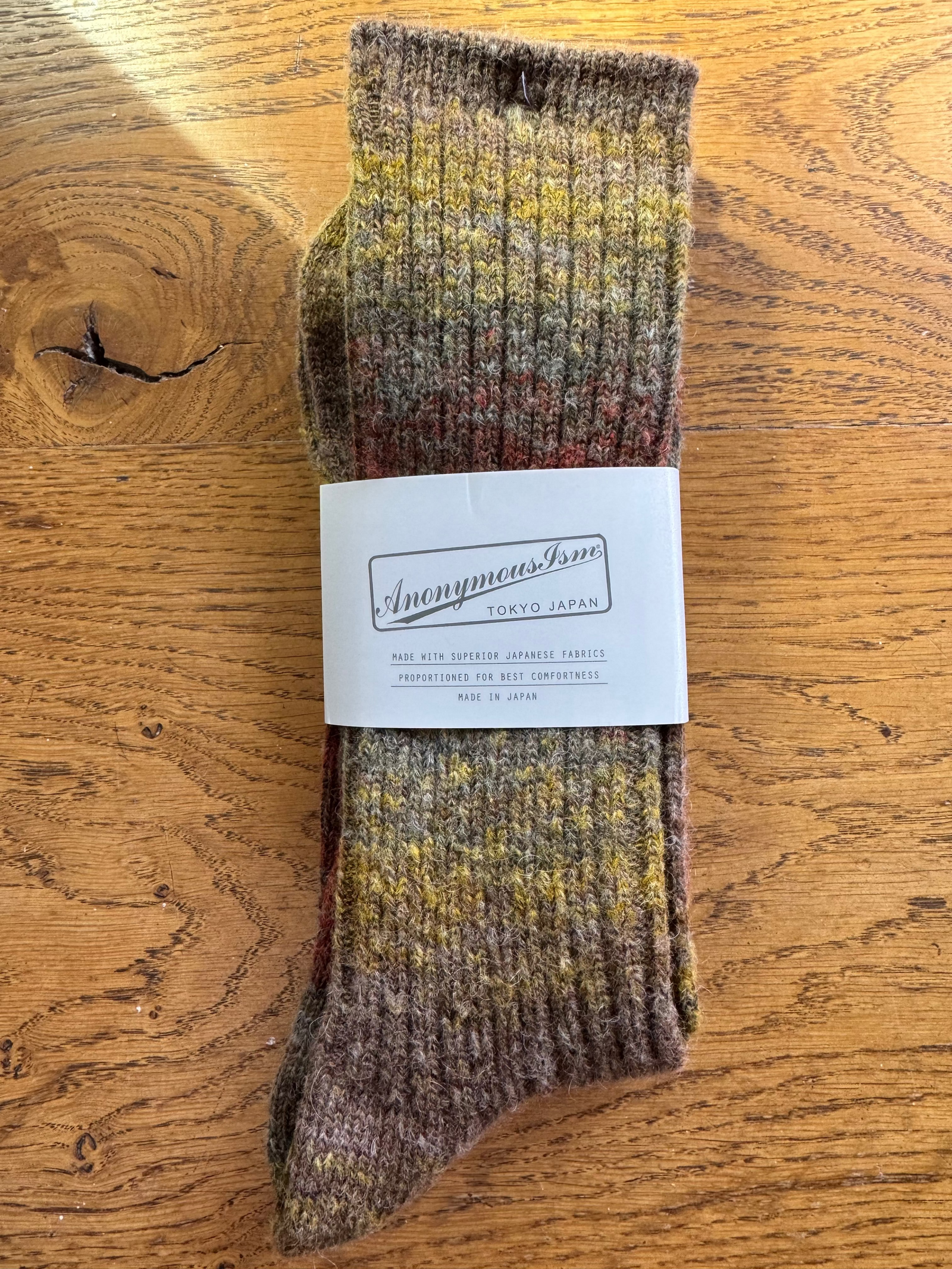 ANONYMOUS ISM - Splash Pattern Socks - Brown