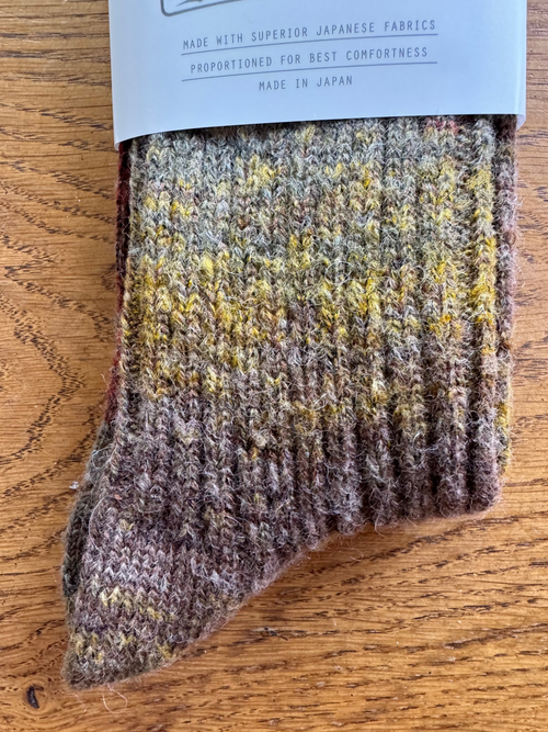 ANONYMOUS ISM - Splash Pattern Socks - Brown