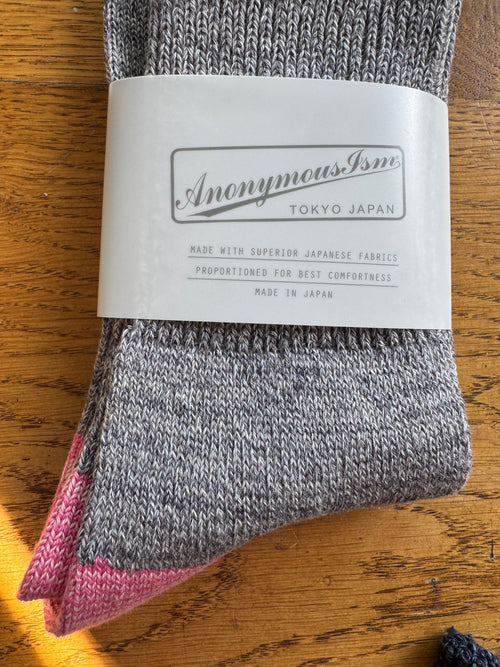 ANONYMOUS ISM - 2 Point Socks - Grey