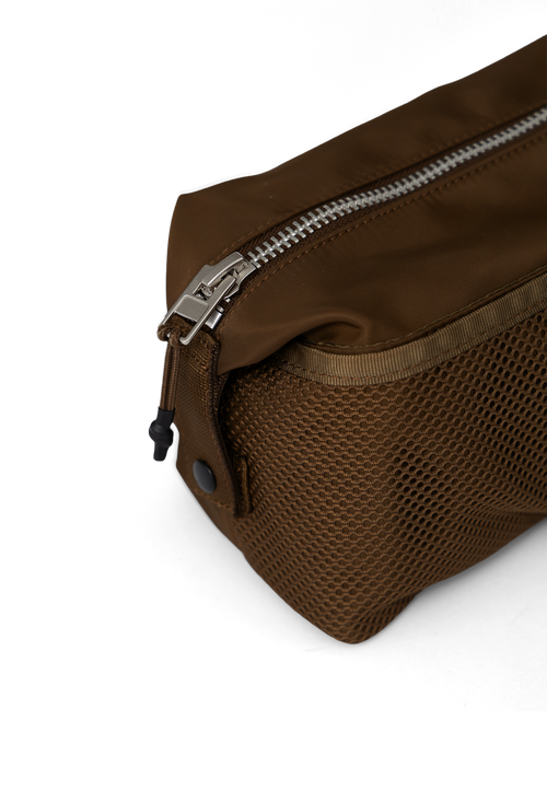 AY Studios - Wash Bag - Dark Brown